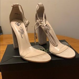 Lose it All Heel - Nude w/clear strap WMNS 11